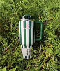 Stanley Quencher H2.0 FlowState™ Insulated Tumbler - 40 oz (1.8 Litre) - Travel and Eco-Friendly, Durable & Stainless Steel