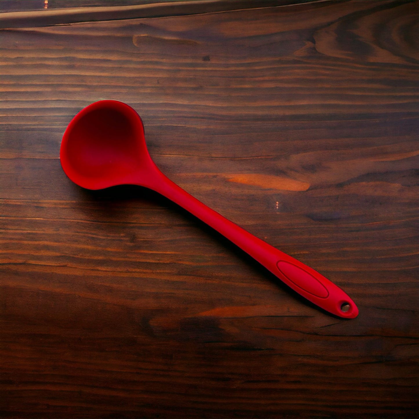 Silicone Ladle for Soup, Comfortable Grip Silicone Ladle, Non-stick to Prevent Scratching Kitchen Utensils