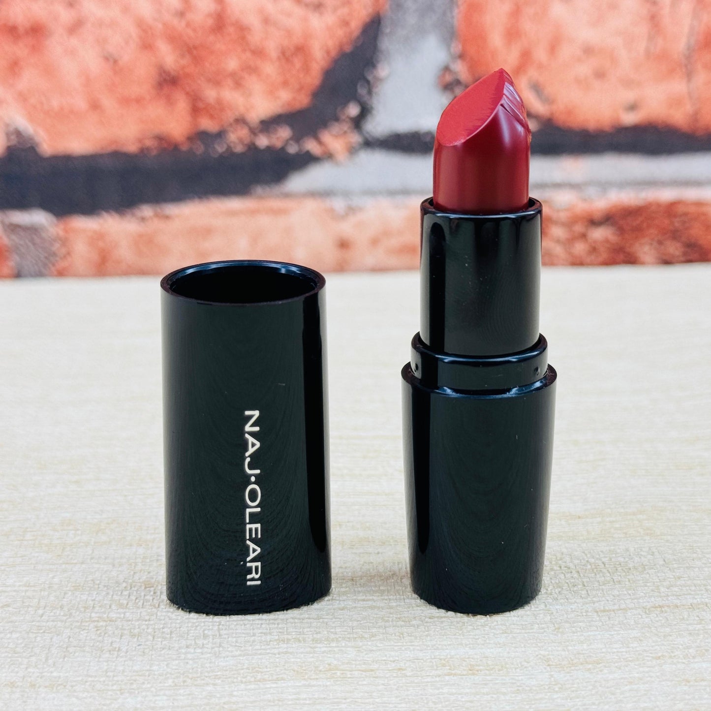 Naj Oleari Seduction Lipstick | 04 Red Attraction